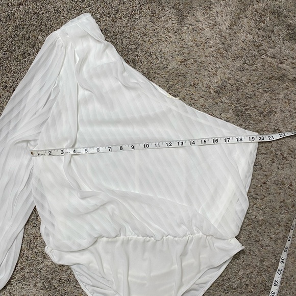 Curvy Sense White One Shoulder Bodysuit Size 1x - Picture 7 of 9